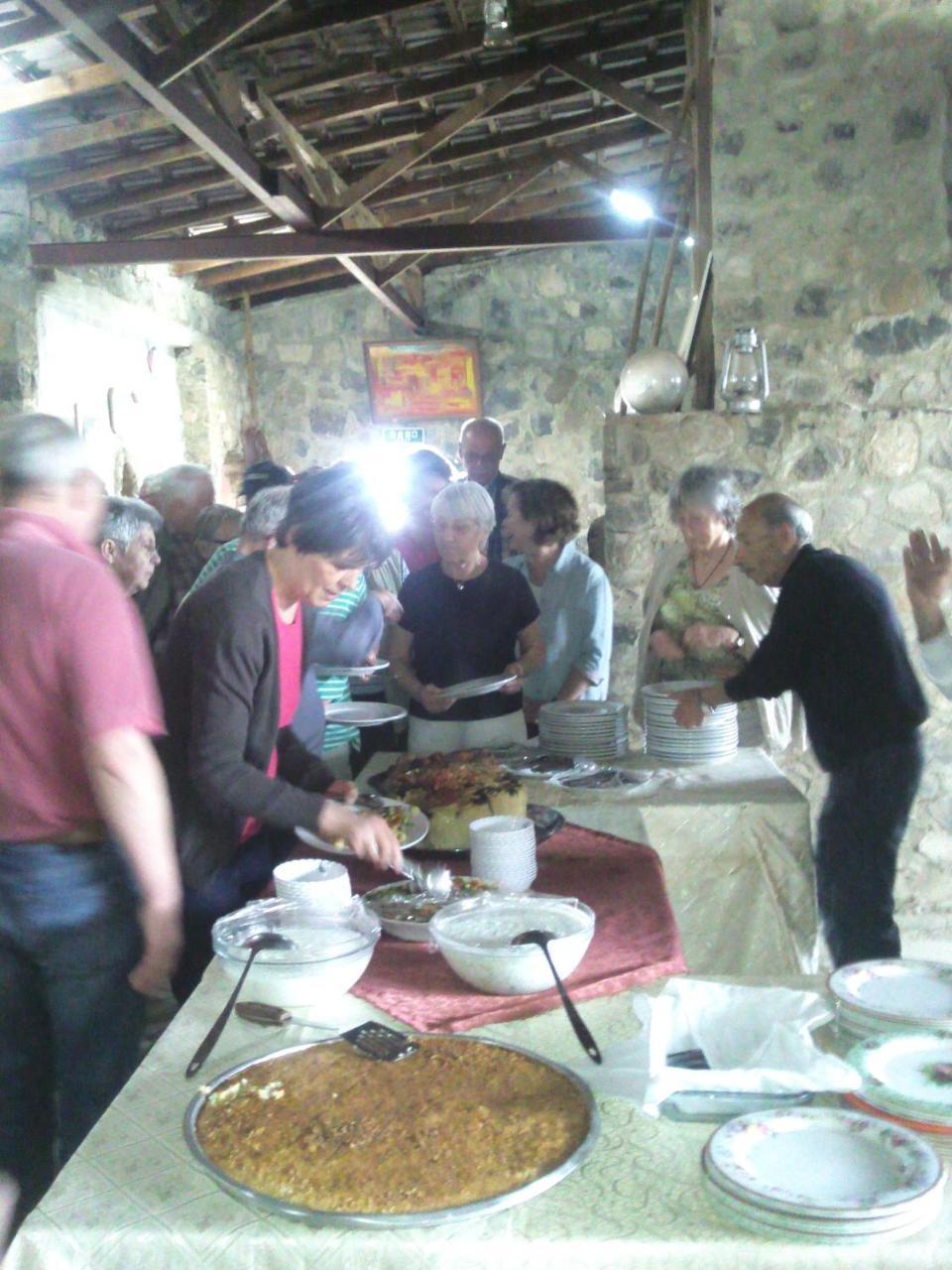 Trajan Guest House Al-Mughayer Exterior photo